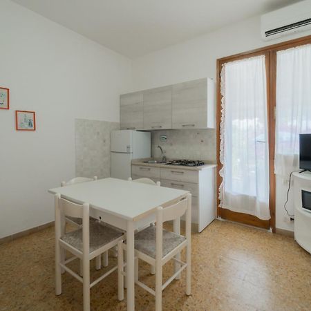 Residence Baia Delle Grazie Casa Morcone Bagian luar foto