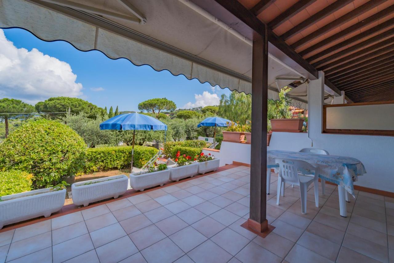 Residence Baia Delle Grazie Casa Morcone Bagian luar foto