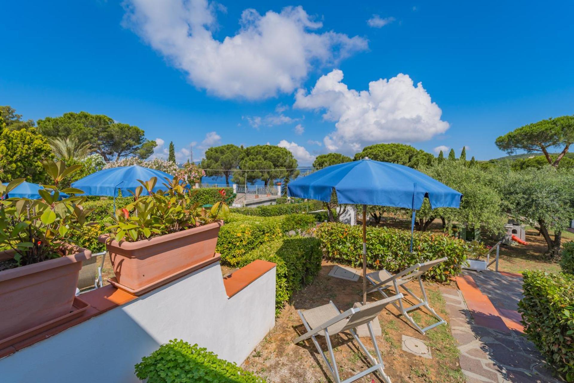 Residence Baia Delle Grazie Casa Morcone Bagian luar foto